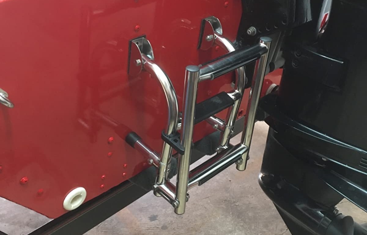 Scară de îmbarcare pliabilă