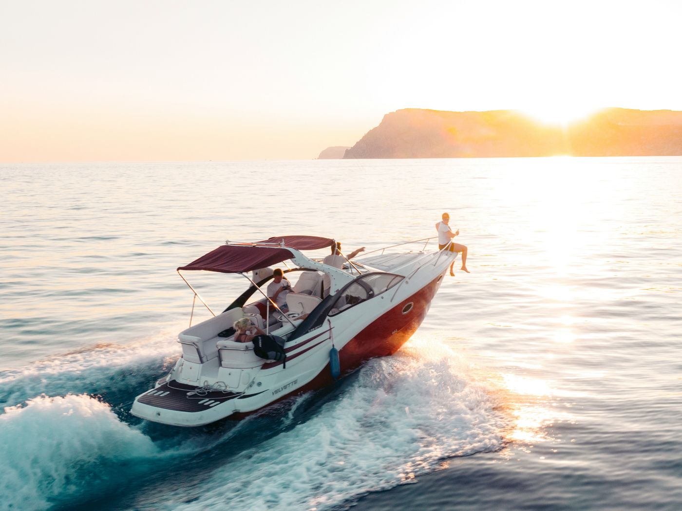 INGINER TALKS Ep.14: Feronerie pentru țevi și șine marine sub sarcină – Fitinguri pentru bimini, suporturi și turnare 316SS